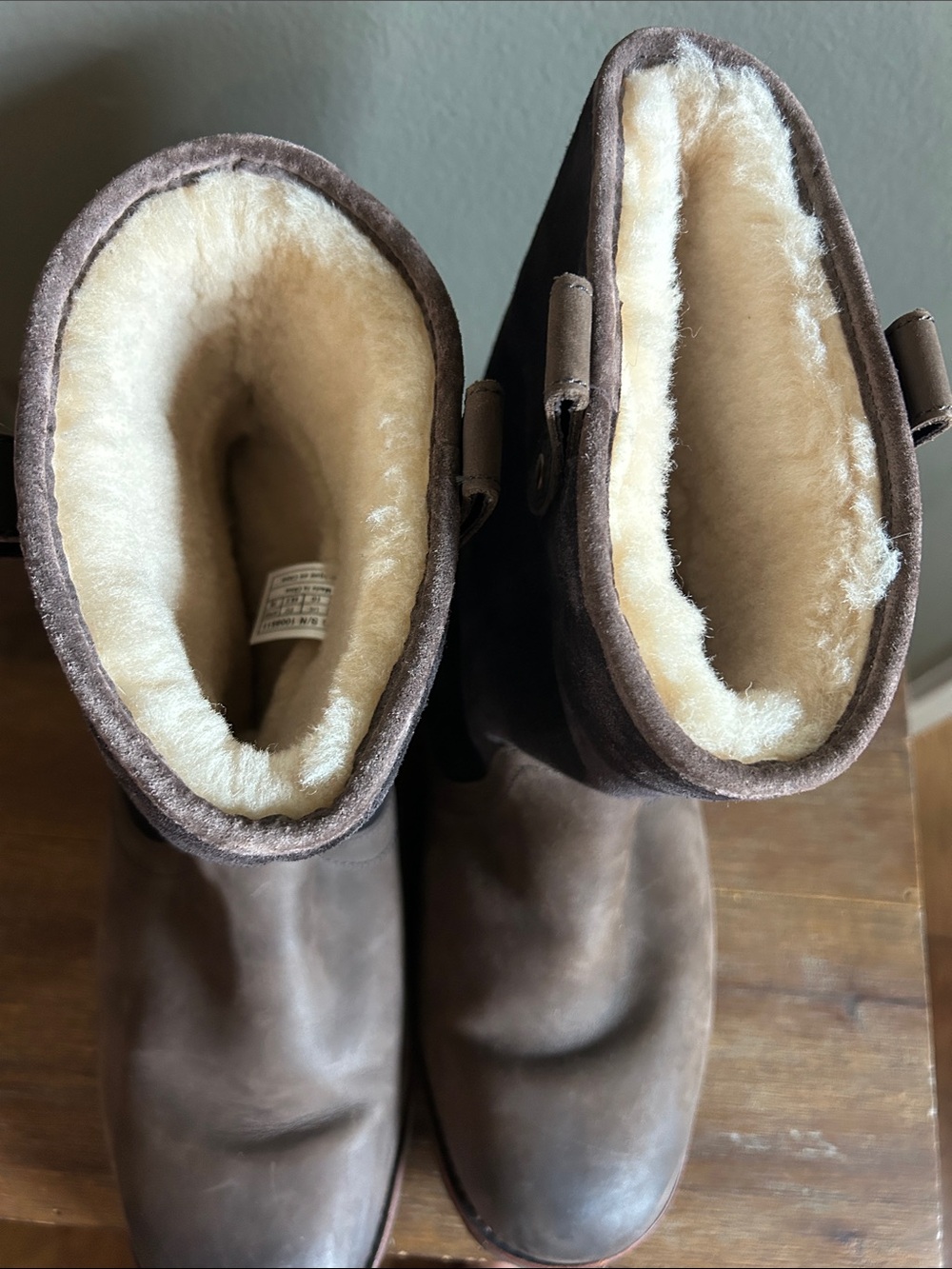 UGG Men's Two-Tone Brown Suede and Leather Shearling Boots - Picture 7 of 8